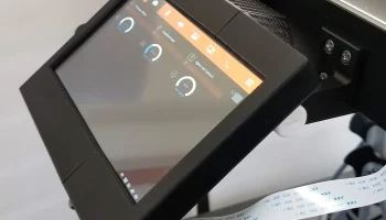 Корпус Pi4 с 7-дюймовым ЖК-экраном и вентилятором 1