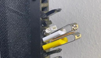 Магнитный 10-кратный USB-держатель