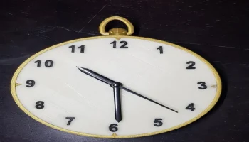 Белый кролик с кварцевым механизмом 6
