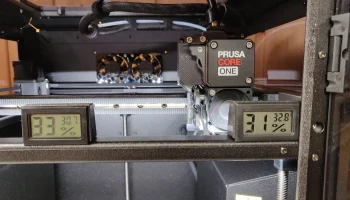 Гигрометр Prusa CORE One - крепление термометра (нажмите...