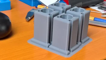Ножки для CR10 S4 с прорезью для обшивки. Ножки для CR10 S4 с прорезью для обшивки.