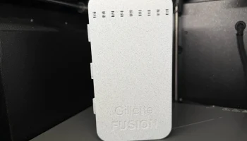 Дорожный футляр для бритвы Gillette Fusion с хранилищем ... 1