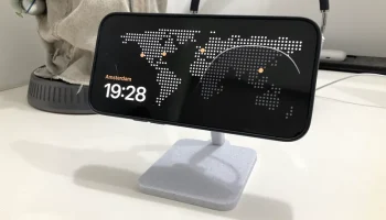 Подставка для зарядки iPhone MagSafe