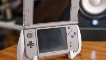 Захват и подставка для нового 3DS XL с футляром 1