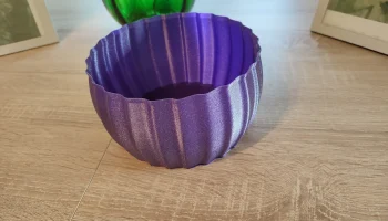 Pot/Vase 1