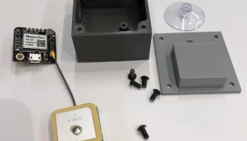 Корпус GPS-модуля с креплением к окну (антенна 25x25 мм)... 2
