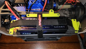 Крепления для ремня аккумулятора Traxxas Maxx v2