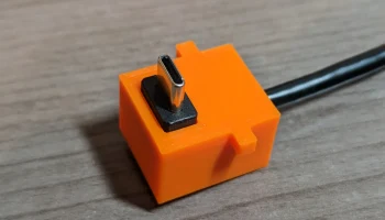 крепление Pixel 7 Pro с чехлом Spigen USB для Subaru Le... 3