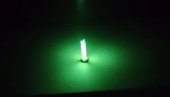 Магнитный держатель Glow Stick для светящихся палочек раз...