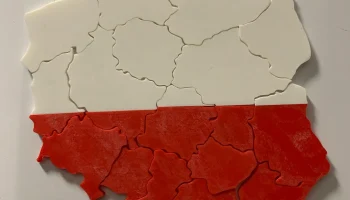 Польские регионы разделены на верхнюю и нижнюю части, а т...