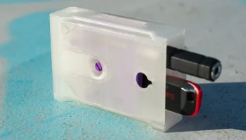 ОБНОВЛЕНО Mini CDJ USB-накопитель, разъем AUX и контейнер... 3