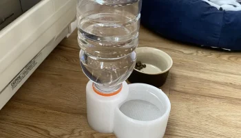 Поилка для животных, с бутылкой