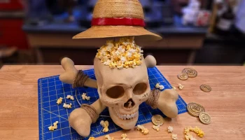 Regal - Netflix: Официальный One Piece: В контейнер для п...