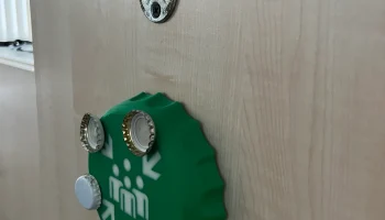 Точка сбора пробок от бутылок - Магнитный уловитель крыше... 1