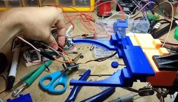 Захват для чашек Петри для OpenTrons 1