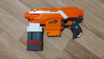 Держатель магазина с патронами Nerf....... 2