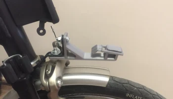 Опора переднего света Brompton 2