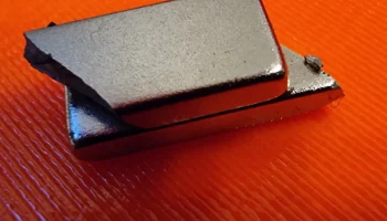 Магнитные чехлы для корпуса Lack Enclosure...... 1