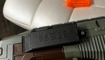 Расширенная дверца батарейного отсека Nerf Desolator