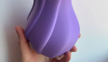 Ваза с витыми лепестками 1