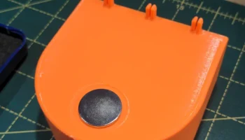 Держатель для батарей Ryobi One+ 2AH на перфорированной ... 1