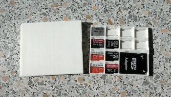 C001 Держатель и футляр для карт Micro SD C001 Держатель и футляр для карт Micro SD