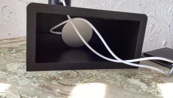 Зарядное устройство для iPhone в режиме ожидания с заряд... 8
