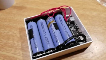 Чехол/коробка для зарядного устройства Power Bank для ак...