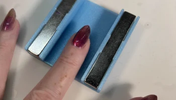 Магнитный держатель для лака для ногтей Magnetic Mani с б... 1