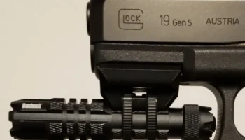 Крепление для ремня на передней рейке Glock