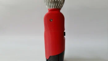Переносная лампа Milwaukee M12 с регулируемым углом головы 1