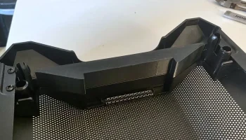 Lian Li Lancool II Mesh Front Panel Plug 2