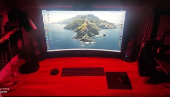 Полностью регулируемая световая панель монитора с RGB 7