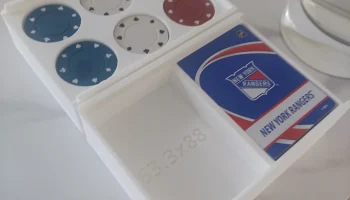 Дорожная коробка для покерных фишек и карт