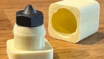 Крошечный контейнер с насадками