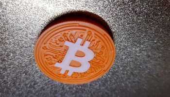 Биткойн-магнит 40 мм (магнит 6х3 мм или 12х3 мм)...... 1