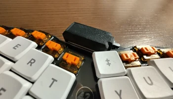 Держатель батареи Rev57LP 1