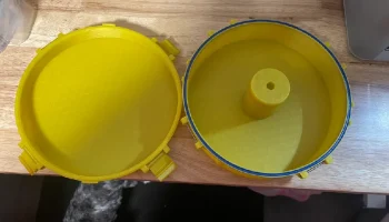 Контейнер для катушек с нитью со снятыми выступами на нож... 4