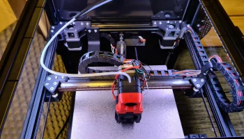 Зажимное крепление для светодиодной ленты Voron Trident