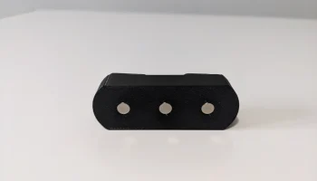 Средняя ножка корпуса Prusa с магнитами......... 1