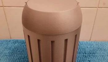 Trash can 0