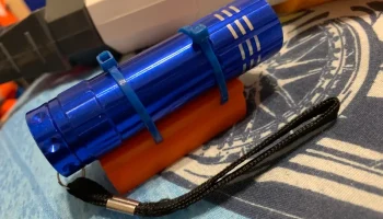 держатель фонаря для рельсы Nerf