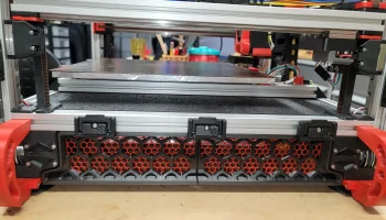Боковые юбки Voron 2.4r2 300 с сотовой сеткой Боковые юбки Voron 2.4r2 300 с сотовой сеткой