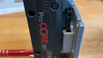 Защелкивающийся держатель для аккумулятора Bosch 18V Pro...