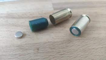 Магниты на холодильник из корпусов 9мм.... 1