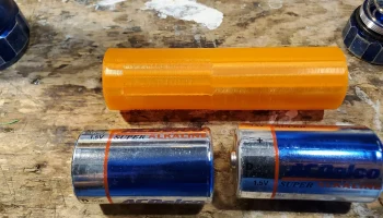 Преобразование вспышки 18650 (2x D-Cell в 1x 18650) 4