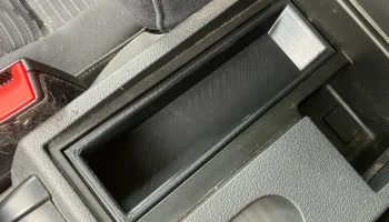 Автомобильный вертикальный отсек 1DIN 1