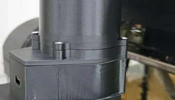 Автоматическая кормушка для рыбы для хлопьев с кронштейно...