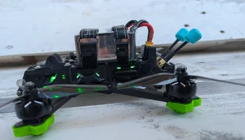 iFlight Nazgul F5D V2 вертикальное крепление XT60........... 1