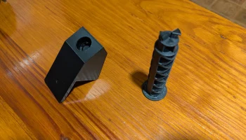 Отсутствие внутреннего крепления шпули для Prusa MK4.